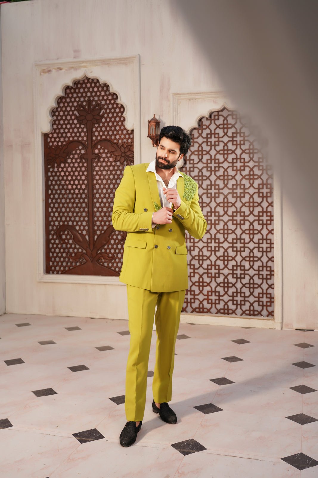 Men’s Double-Breasted Suit